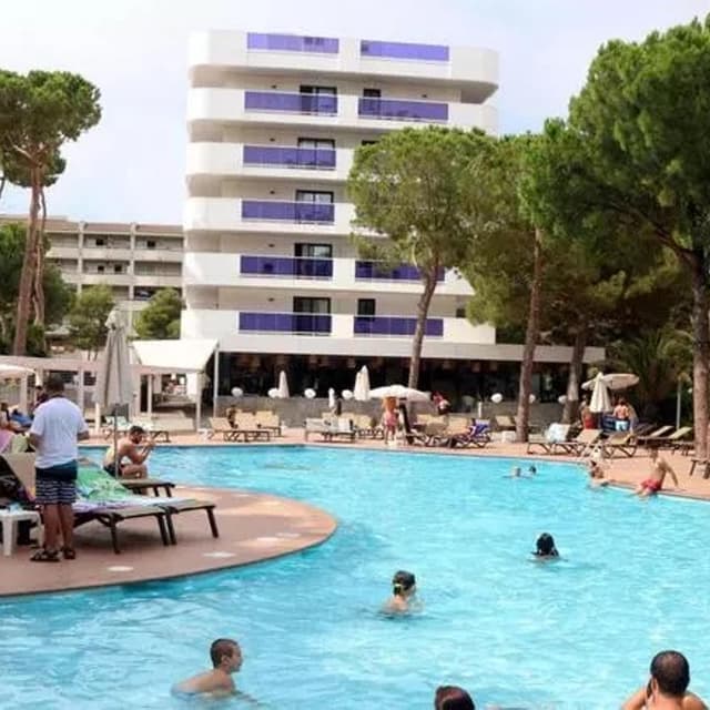 La petjada hídrica dels turistes a les Illes: 11.000 litres cada dia